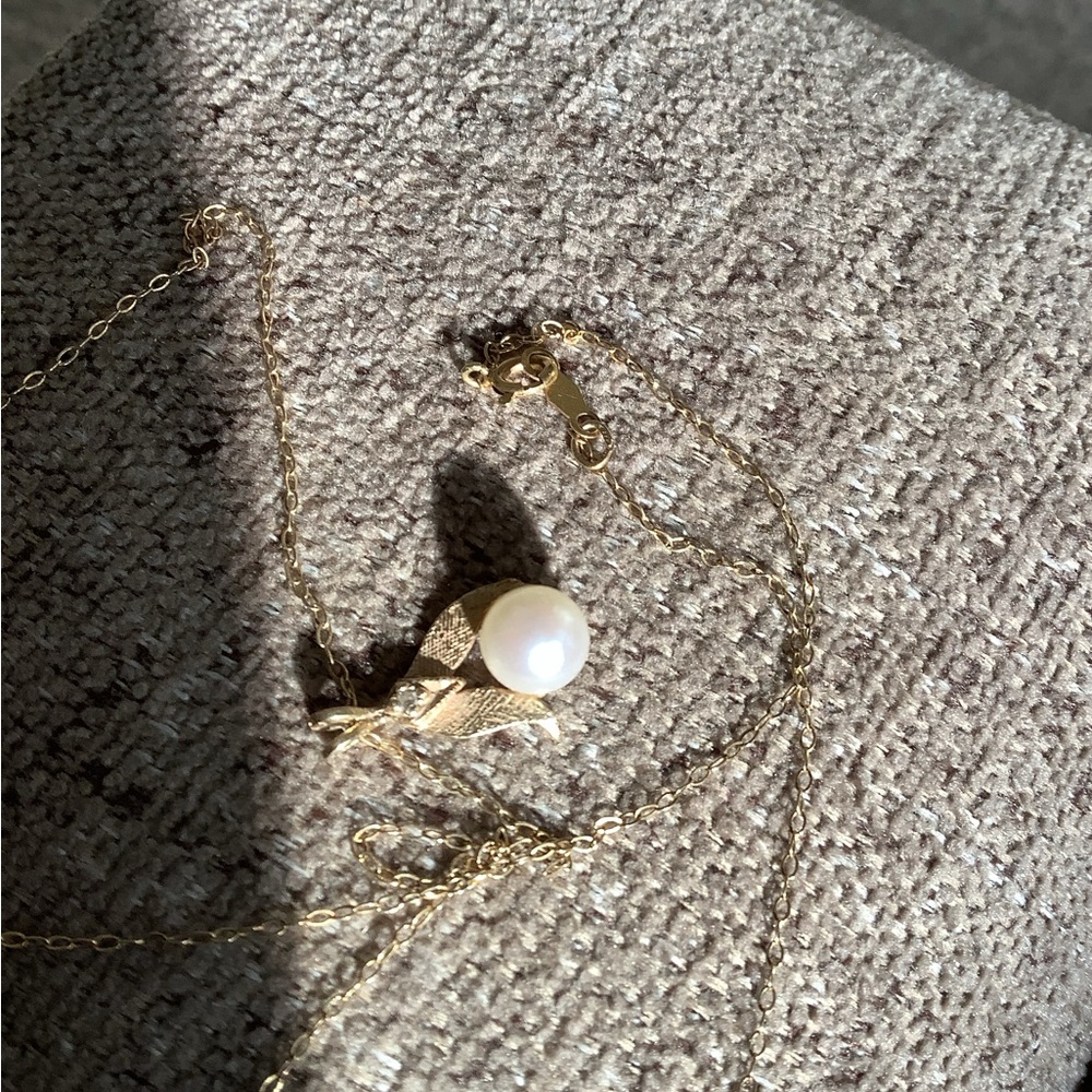 Gold Pearl Teardrop Pendant Necklace - Women Jewelry - Picture 2 of 7